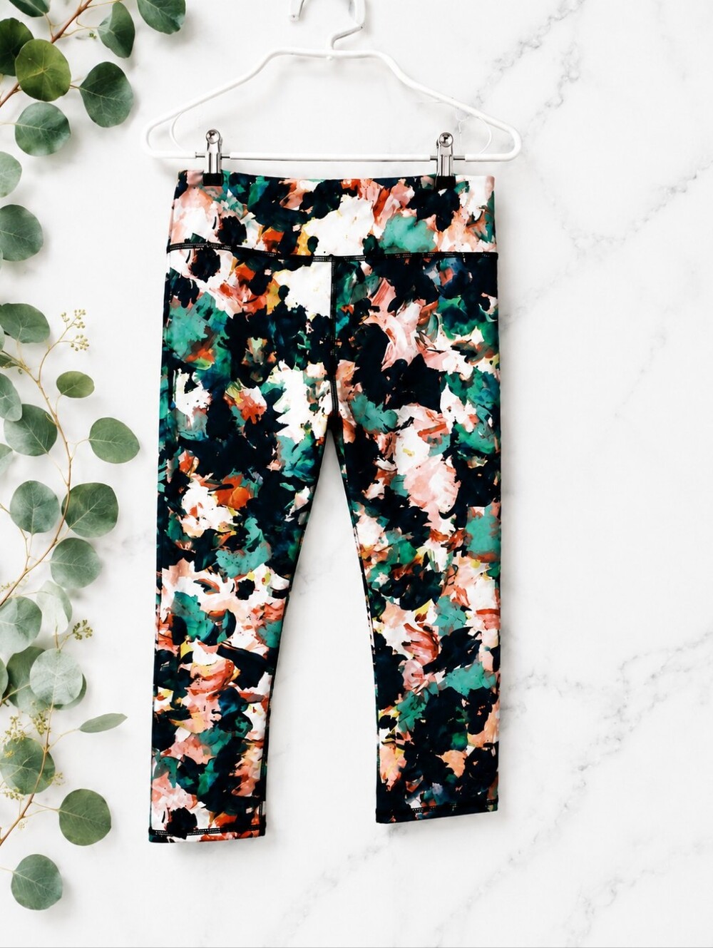 Fabletics Painterly Floral Leggings - Green, Pink & Black Size Small